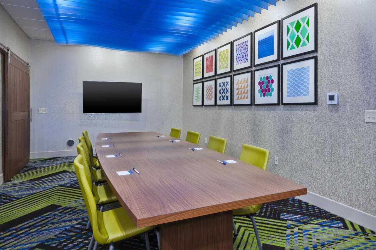 Holiday Inn Express & Suites - Painesville - Concord By Ihg Eksteriør bilde