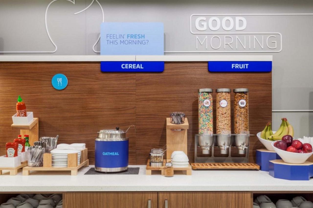 Holiday Inn Express & Suites - Painesville - Concord By Ihg Eksteriør bilde